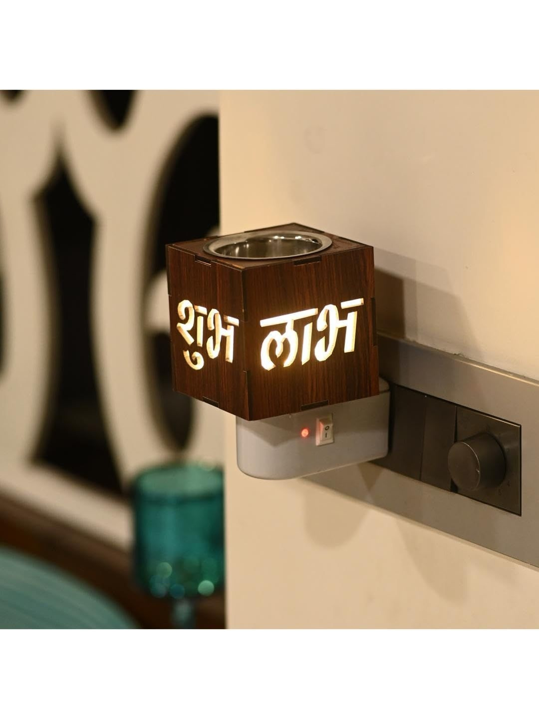 1ST TIME Brown Kapoor Dani Aroma Oil Diffusers
