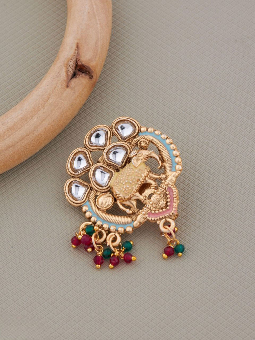 GC PREMIUM JEWELLERY Kundan Studded & Beaded Elephant Shaped Saree Clip