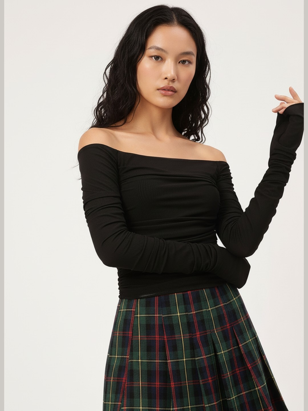 DressBerry Soft Streetwear Off-Shoulder Ruched Bardot Top