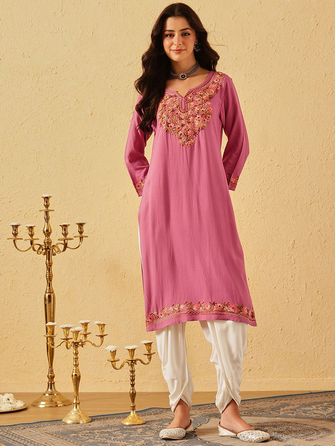 Qazmi Women Huma Kashmiri Aari Work Keyhole Neck Pink Straight Kurta