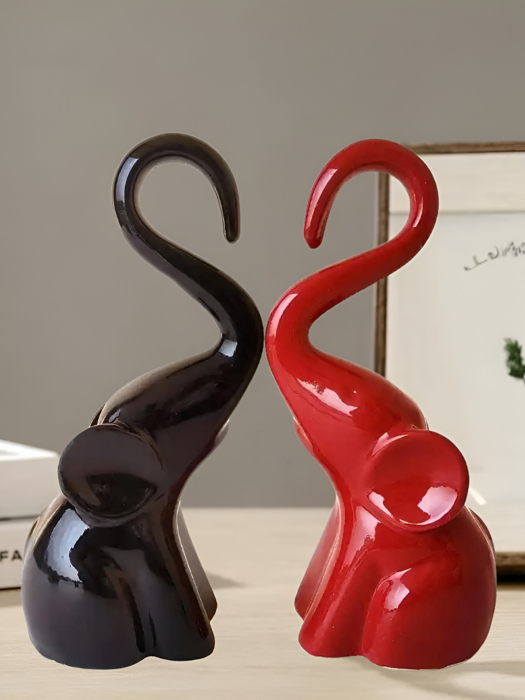 THE SACRED GIFTS Red And Black 2 Pieces Birds and Animals Figurine Showpiece