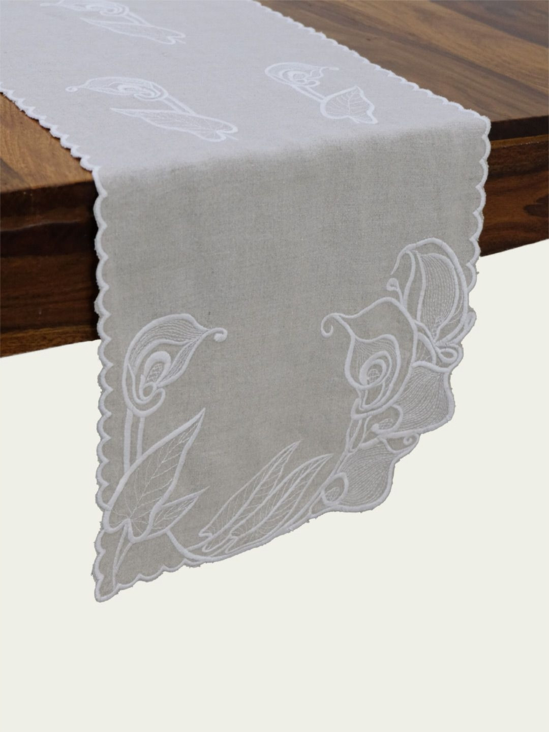 DESIGN GAATHA Beige & White Cutwork Embroidered Table Runner
