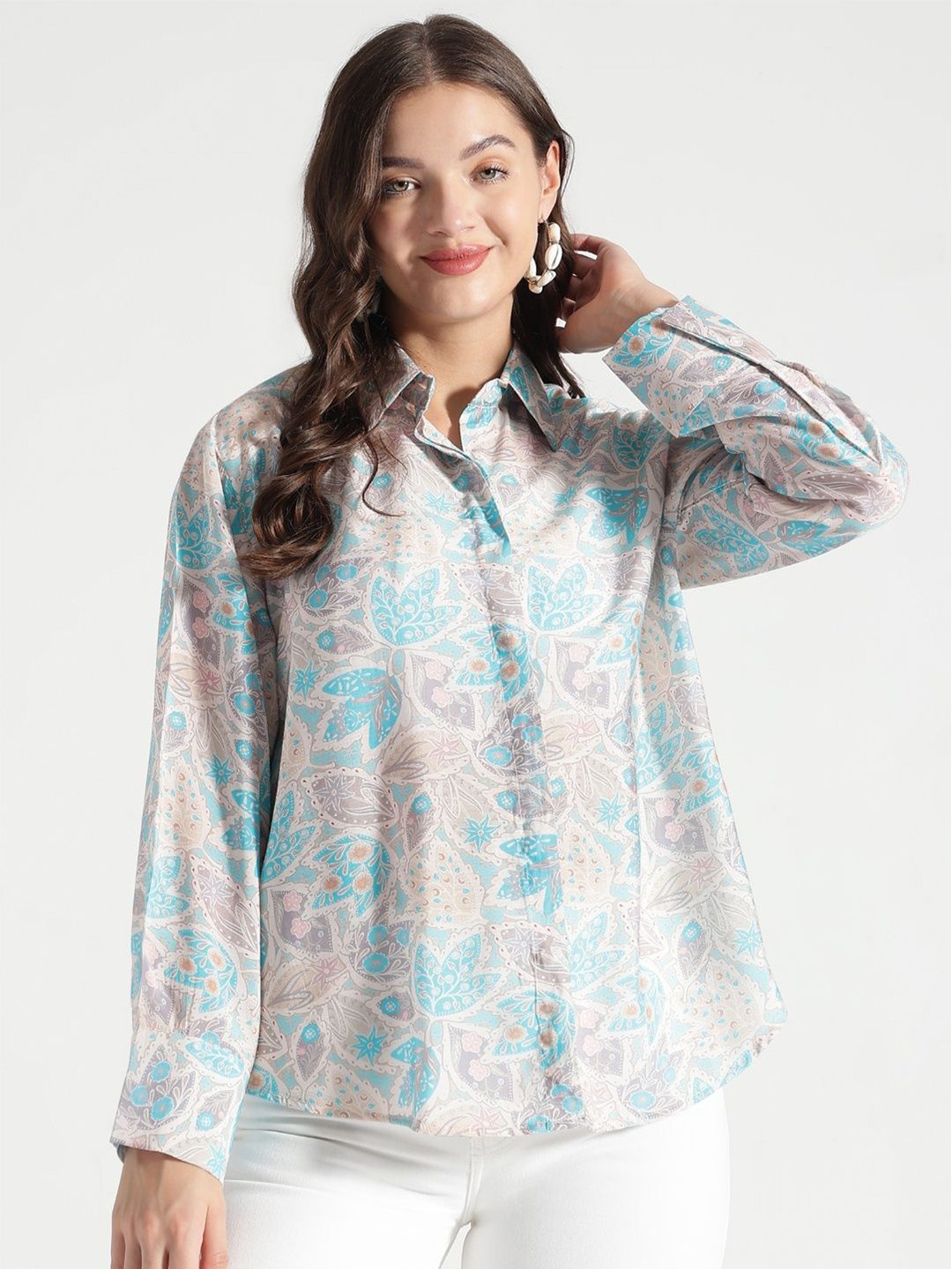SINO STAR ENTERPRISE Women Relaxed Fit Floral Printed Spread Collar Casual Shirt