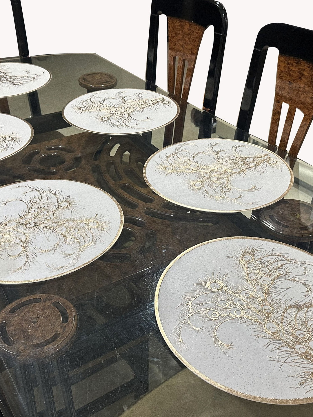 LaVichitra Pack of 6 Gold Plastic Round Table Placemats