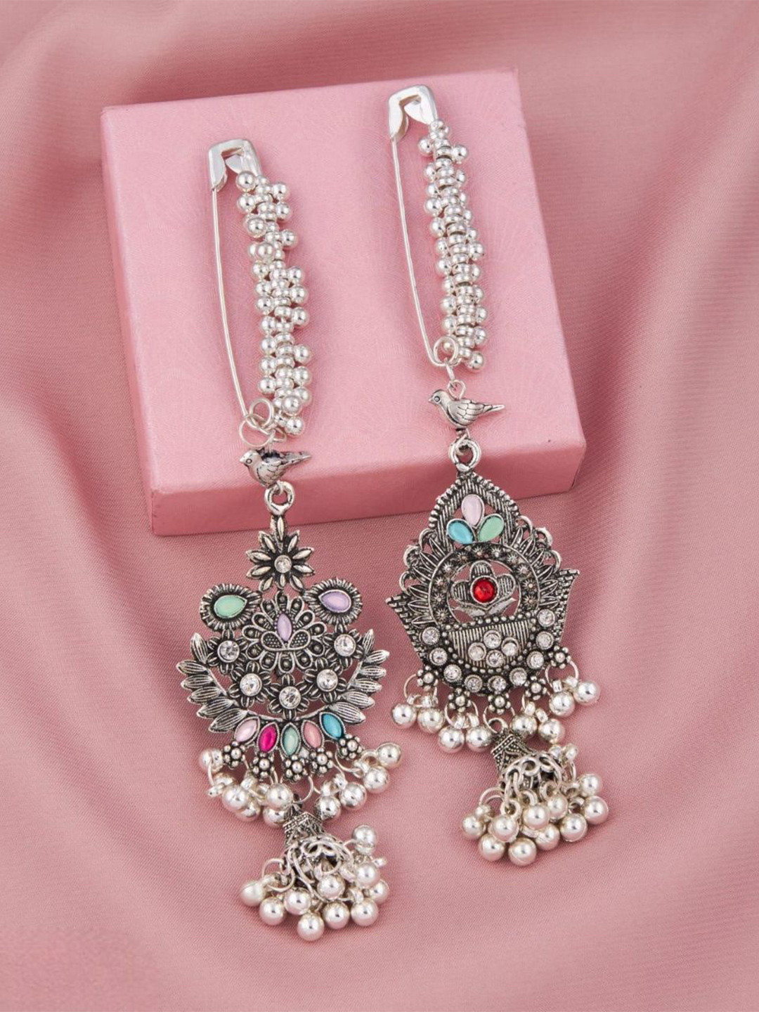 GC PREMIUM JEWELLERY Set OF 2 Stones Studded & Pearls Beaded Oxidised Saree Clip