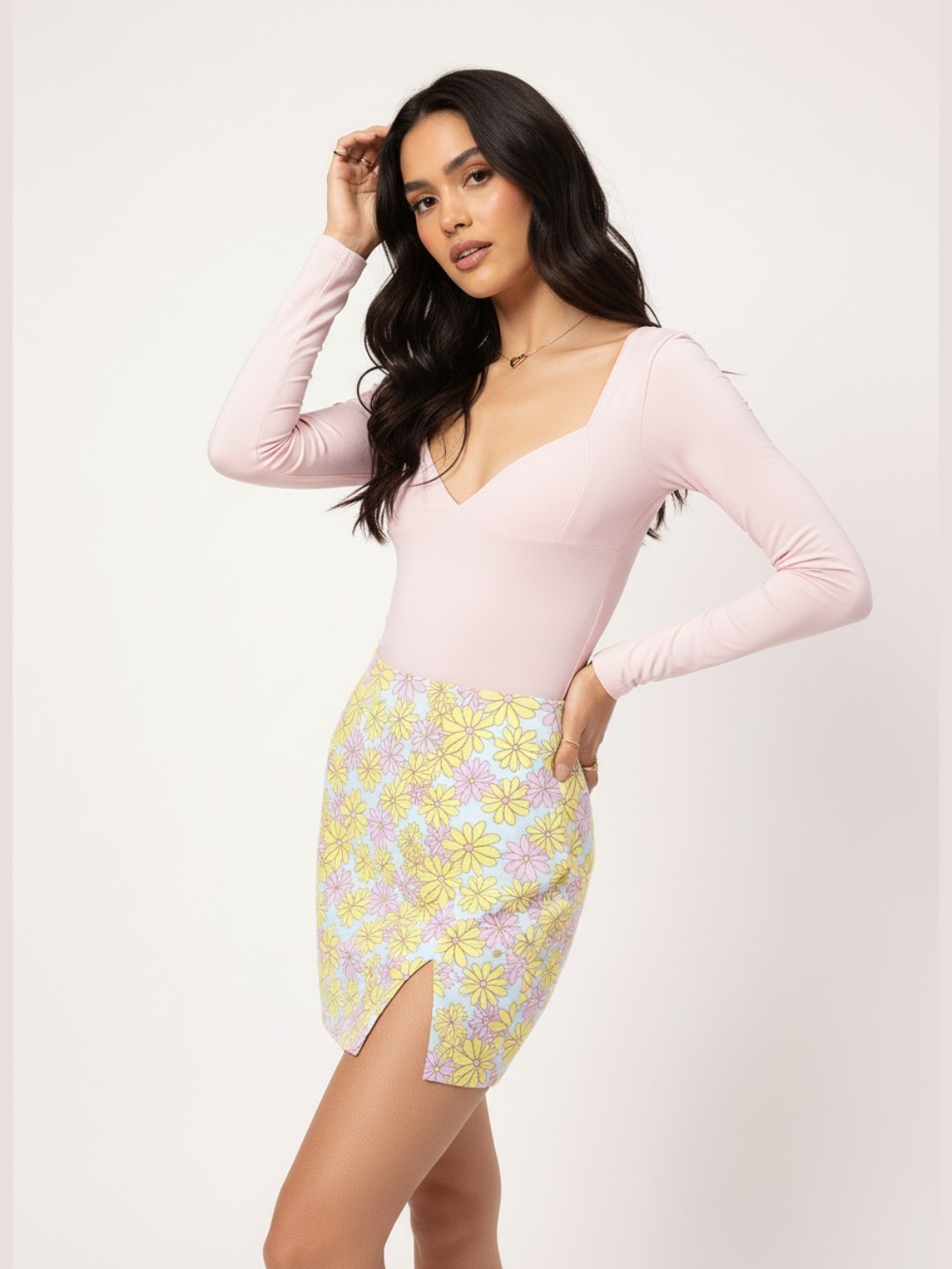 DressBerry Pastel Pink Paradise Sweetheart Neck Fitted Top