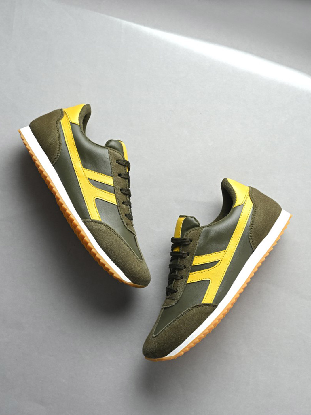 SERVER Men Colourblocked Lace-Ups Lightweight Sneakers