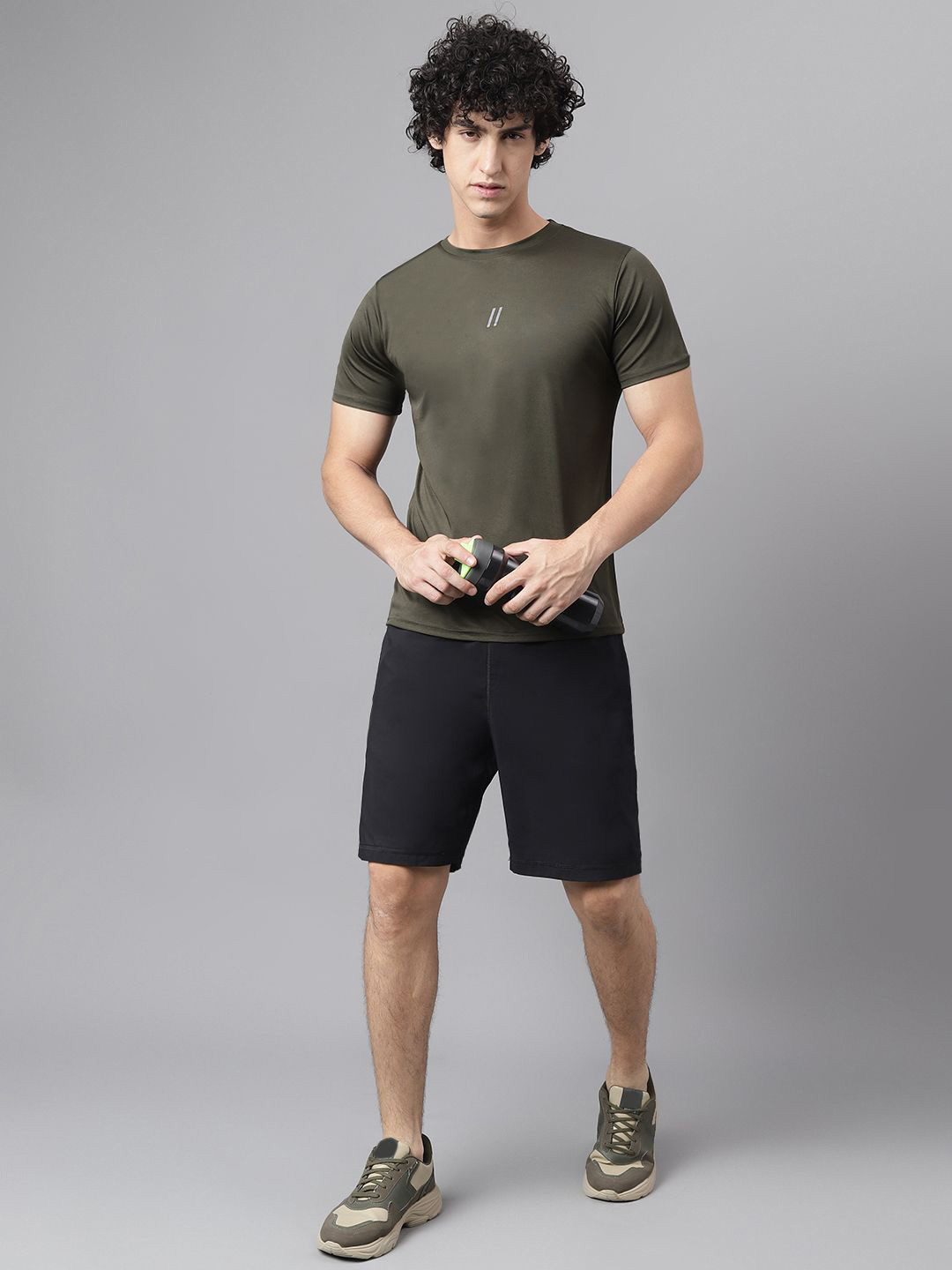 ATICX Men Applique Slim Fit T-shirt