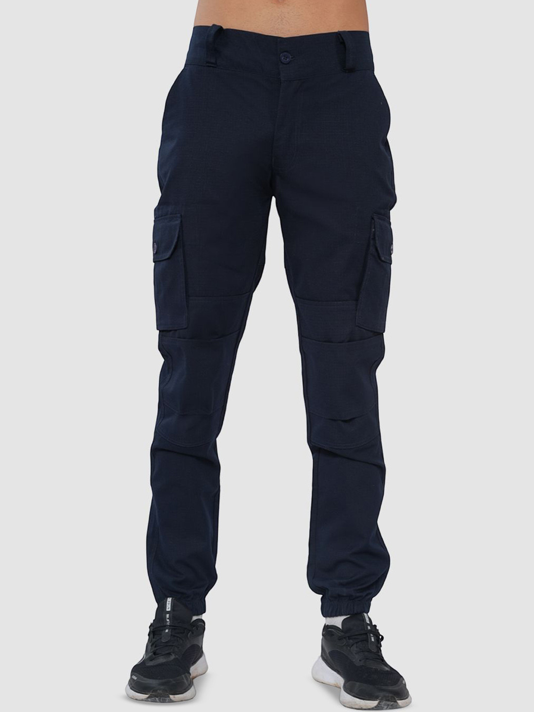 Bonjour Men Solid Cotton Mid-Rise Easy Wash Cargo Regular Fit Trousers