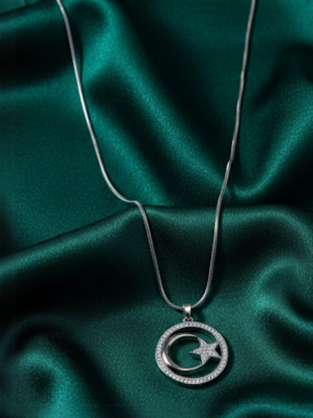 V FASHION JEWELLERY Stainless Steel Silver-Plated Round Moon Shaped Pendant With Chain