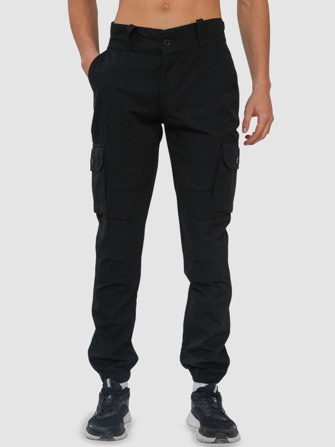 Bonjour Men Slim Fit Mid-Rise Cargo