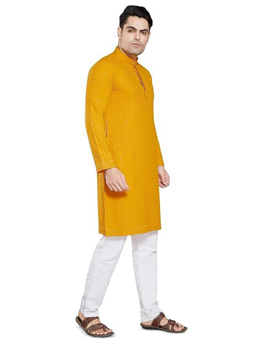 UBUNIQUE Floral Embroidered Mandarin Collar Thread Work Straight Cotton Kurta