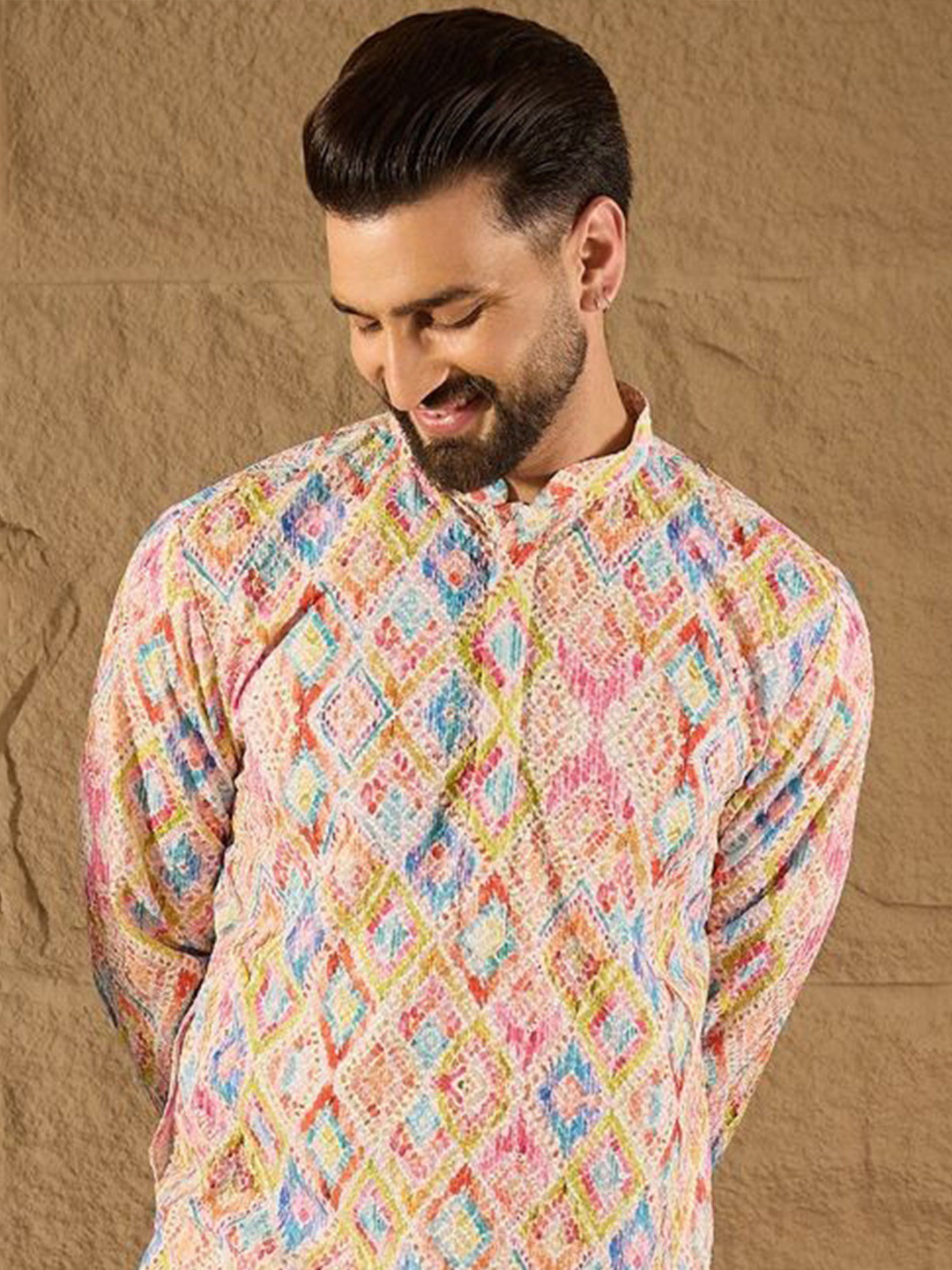 Ethnic Bay Men Embroidered Kurta