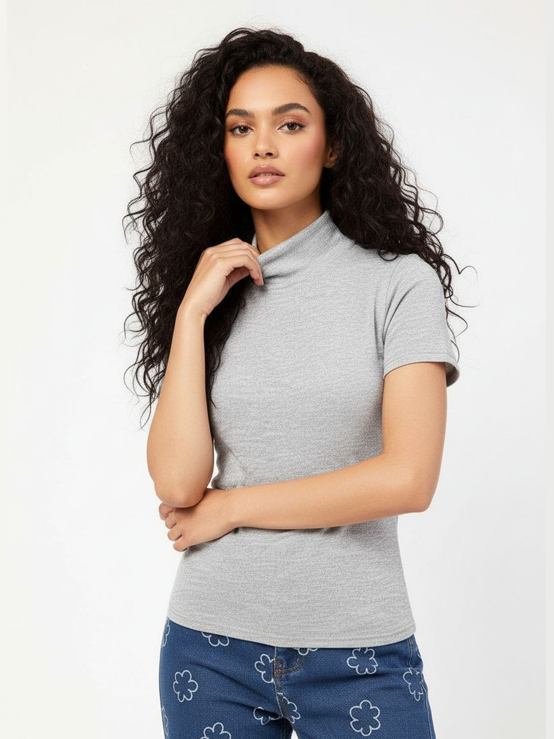 DressBerry High Neckline Chic Ribbed Top