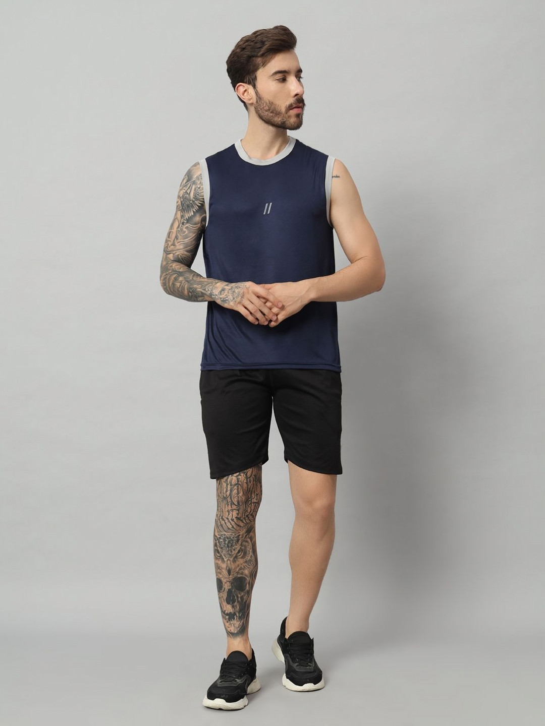 ATICX Men Brand Logo Colourblocked Slim Fit T-shirt