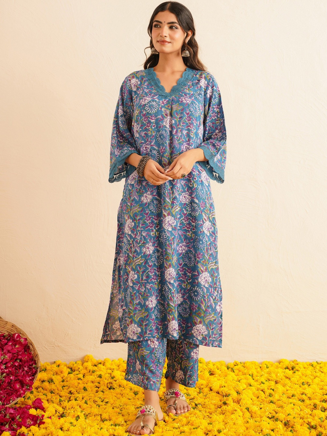 GOODHAND Women Floral Printed Regular Pure Cotton Kurta with Trousers