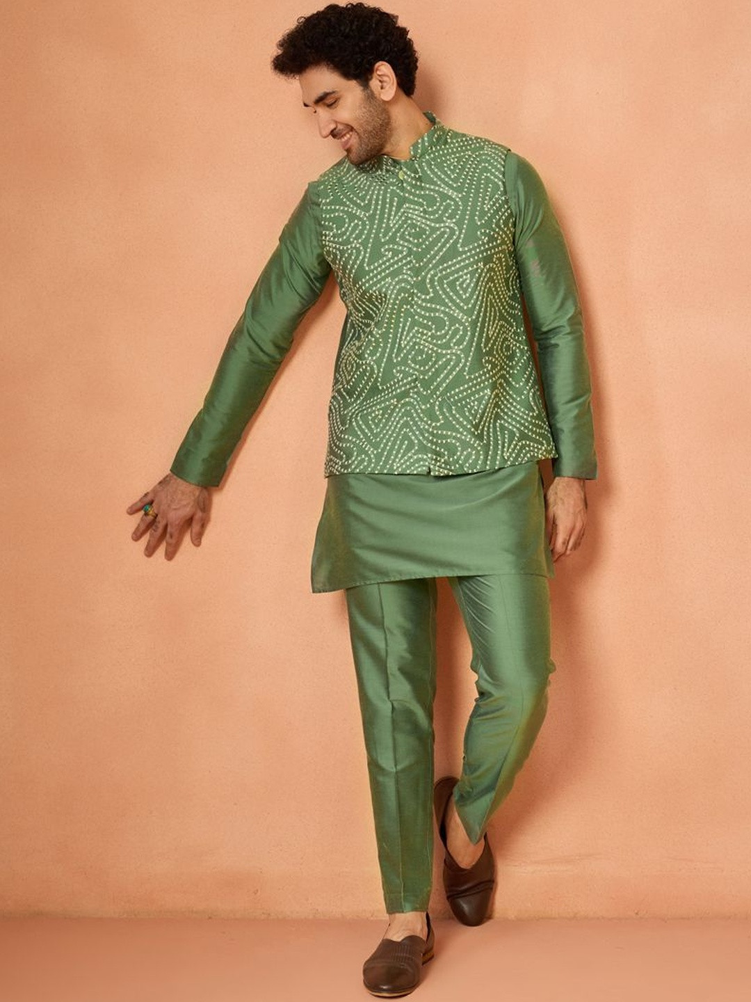 KISAH Mandarin Collar Long Sleeves Kurta With Trousers & Embroidered Nehru jacket