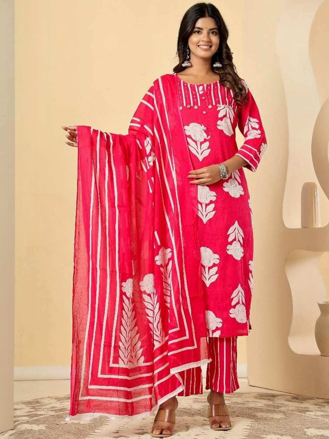 METRO-FASHION Floral Printed Thread Work Pure Cotton Kurta With Palazzos & Dupatta
