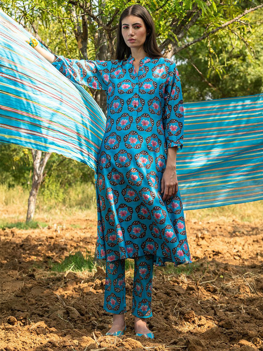 SWATI VIJAIVARGIE Women Kamal Buta Printed A-Line Kurta