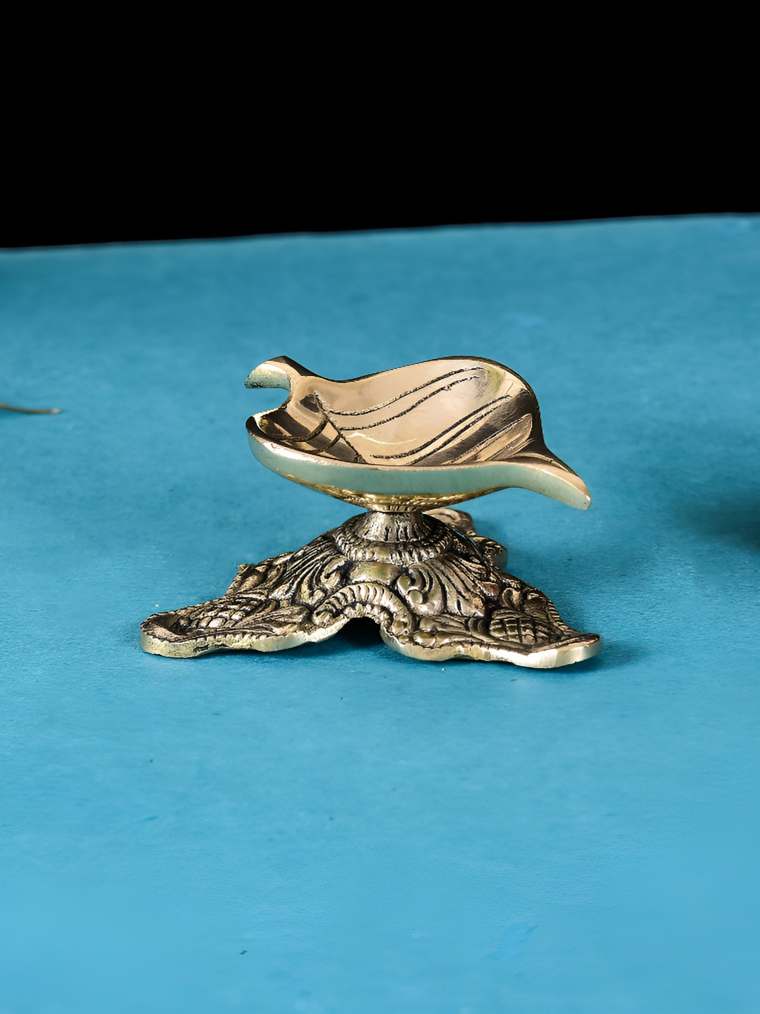 Vedansh Craft Gold Toned Textured Eco Friendly Leaf Petal Diya