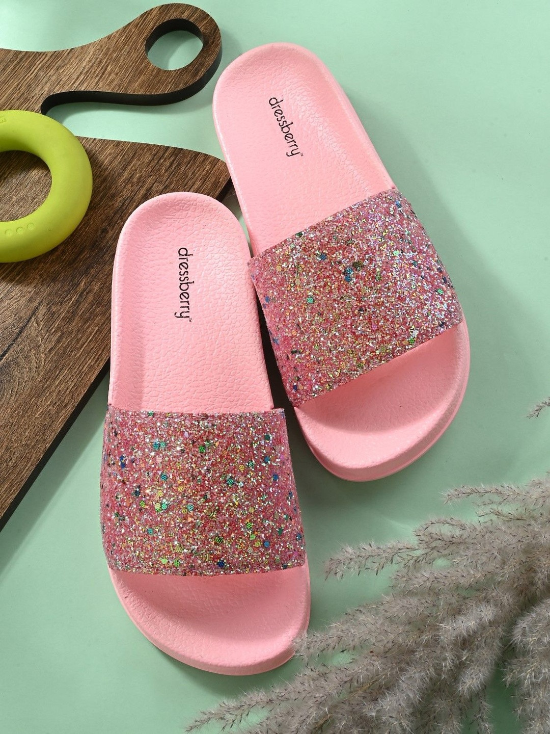DressBerry Women Glitter Lightweight Pool Sliders