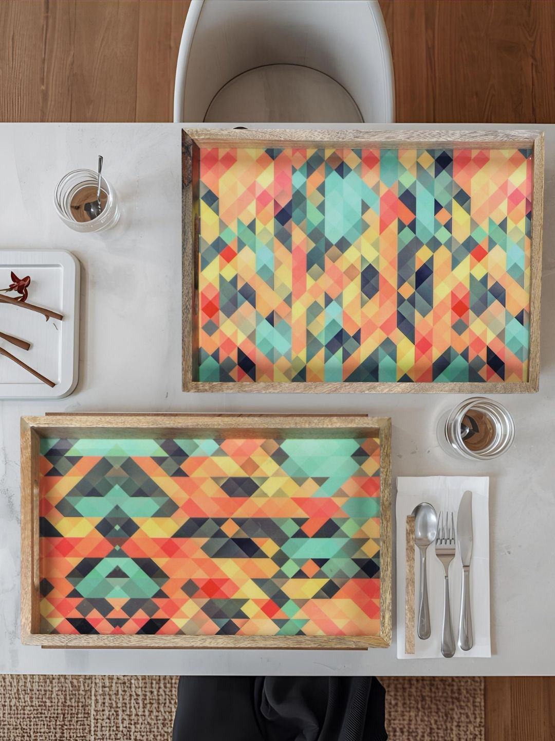 VarEesha Set of 2 Yellow & Blue Mosaic Printed Mango Wood Rectangular Trays