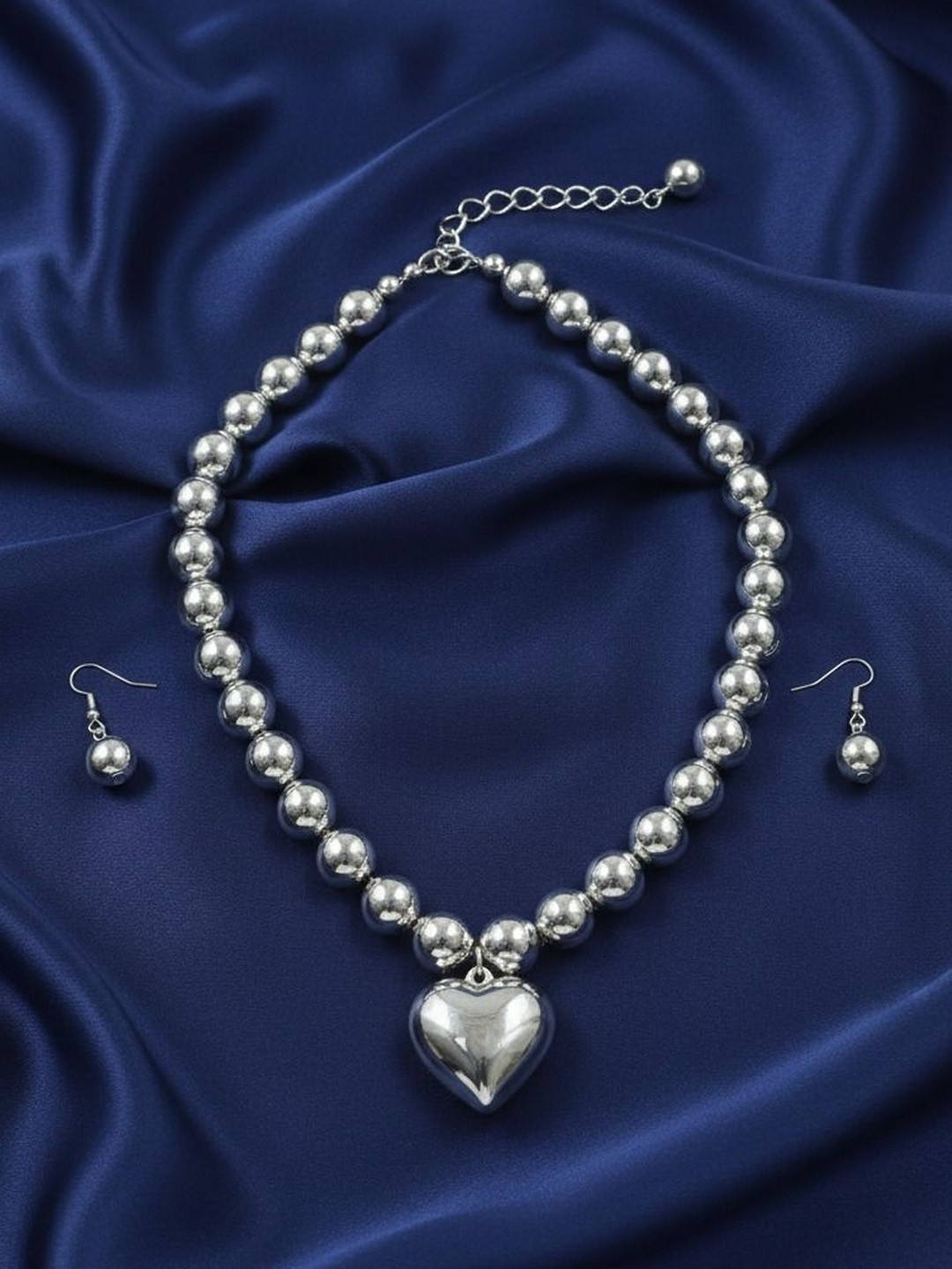 Nui Korean Artificial Beaded Minimal Necklace With Earrings
