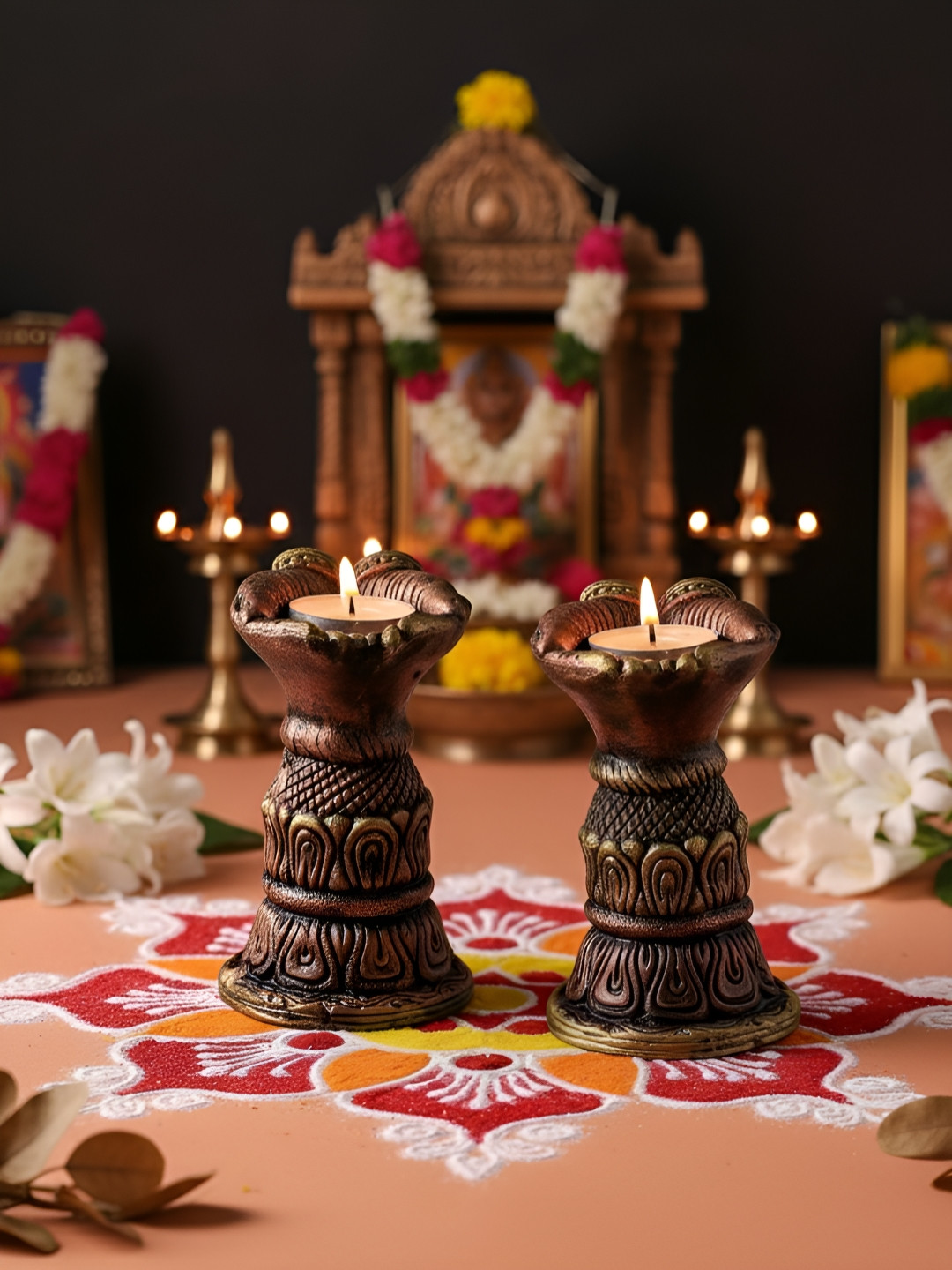 The handicraftian Brown 2 Pieces Textured Open Hand Designed Diyas