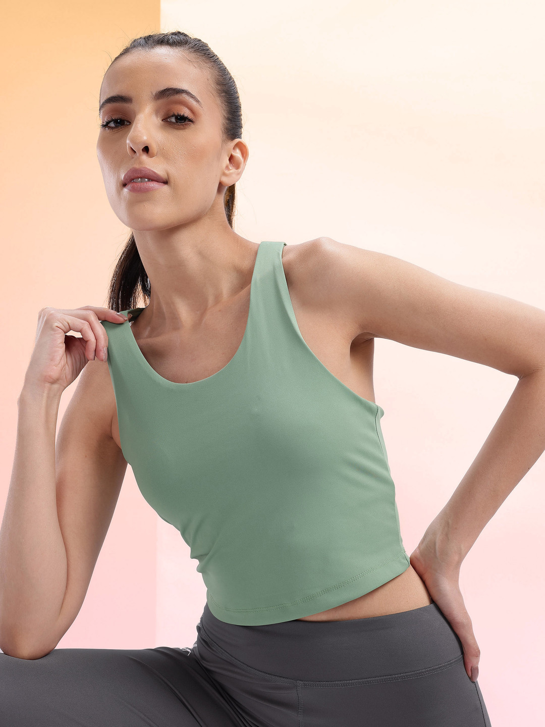 HRX by Hrithik Roshan Racerback Rapid-Dry Slim Fit Yoga T-shirt with Inbuilt Bra