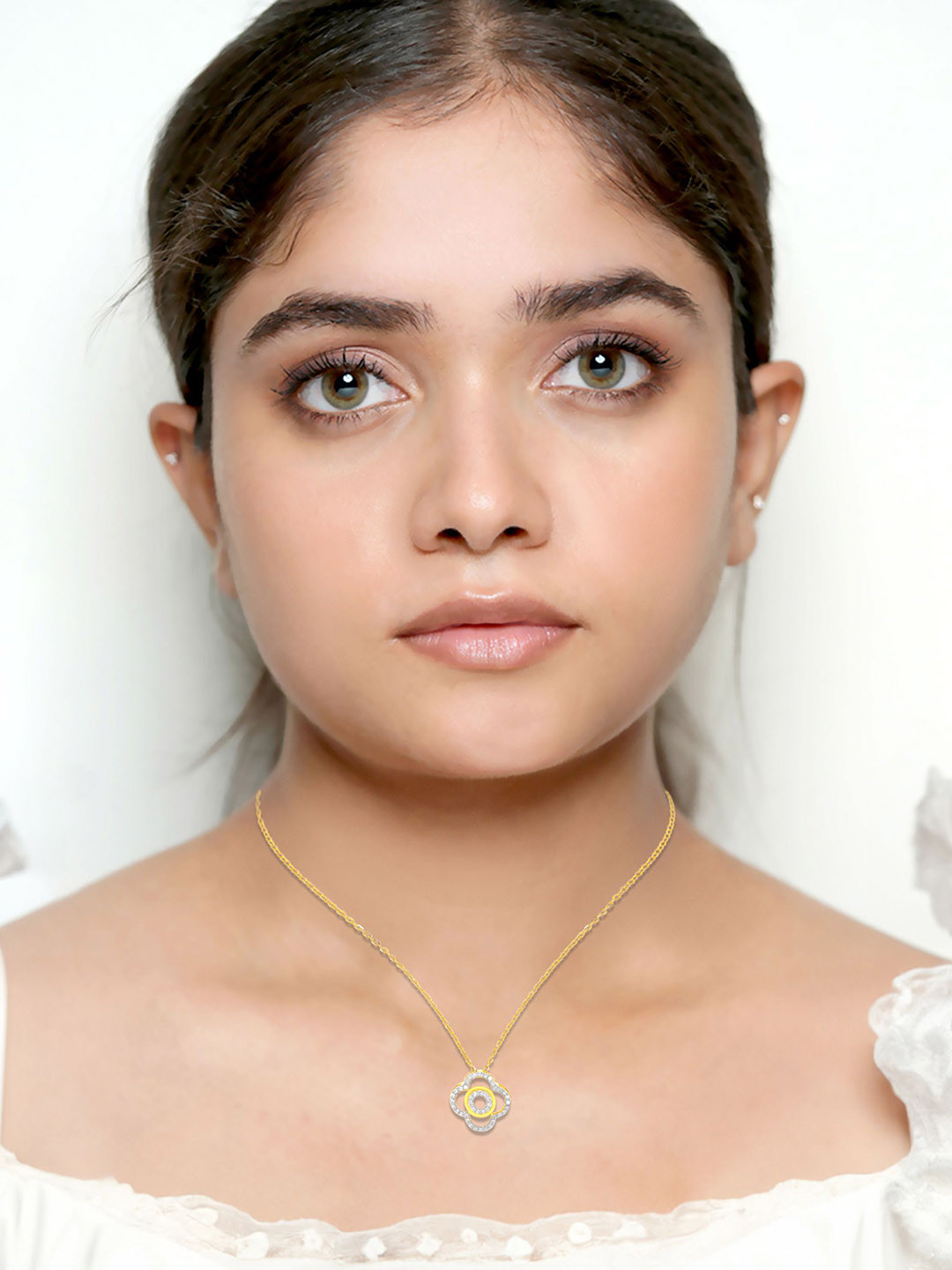 BHIMA 22KT Gold BIS Hallmark 916 Purity Gold Crystal Flora Necklace -5.72 g