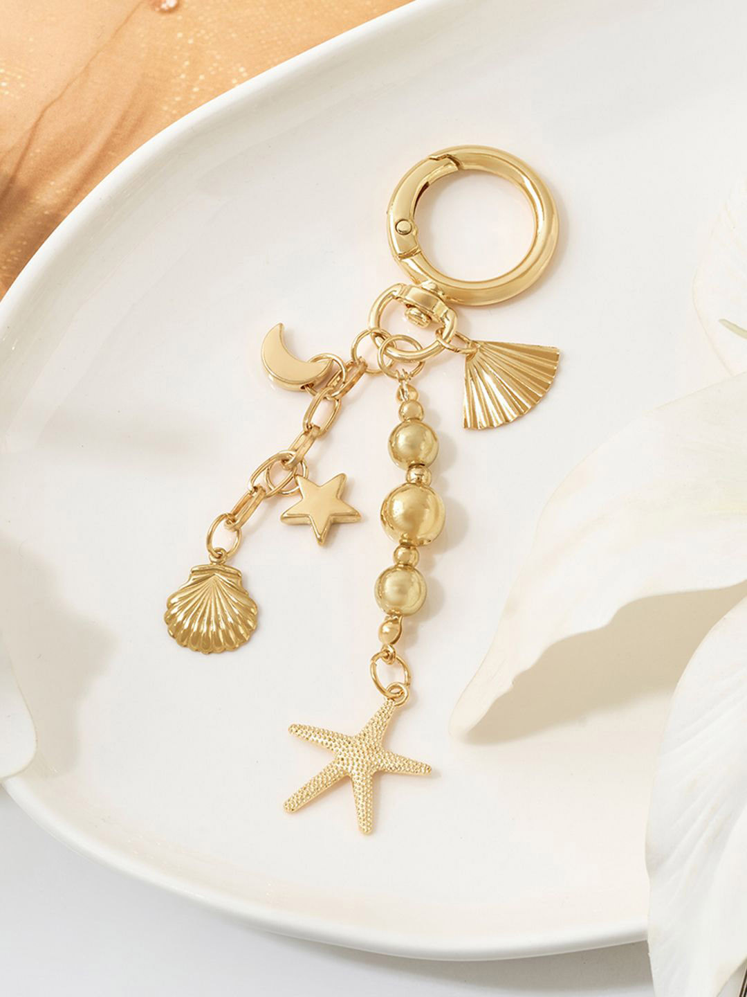 JOKER & WITCH Aqua Pop Shell & Starfish Necklace Charm