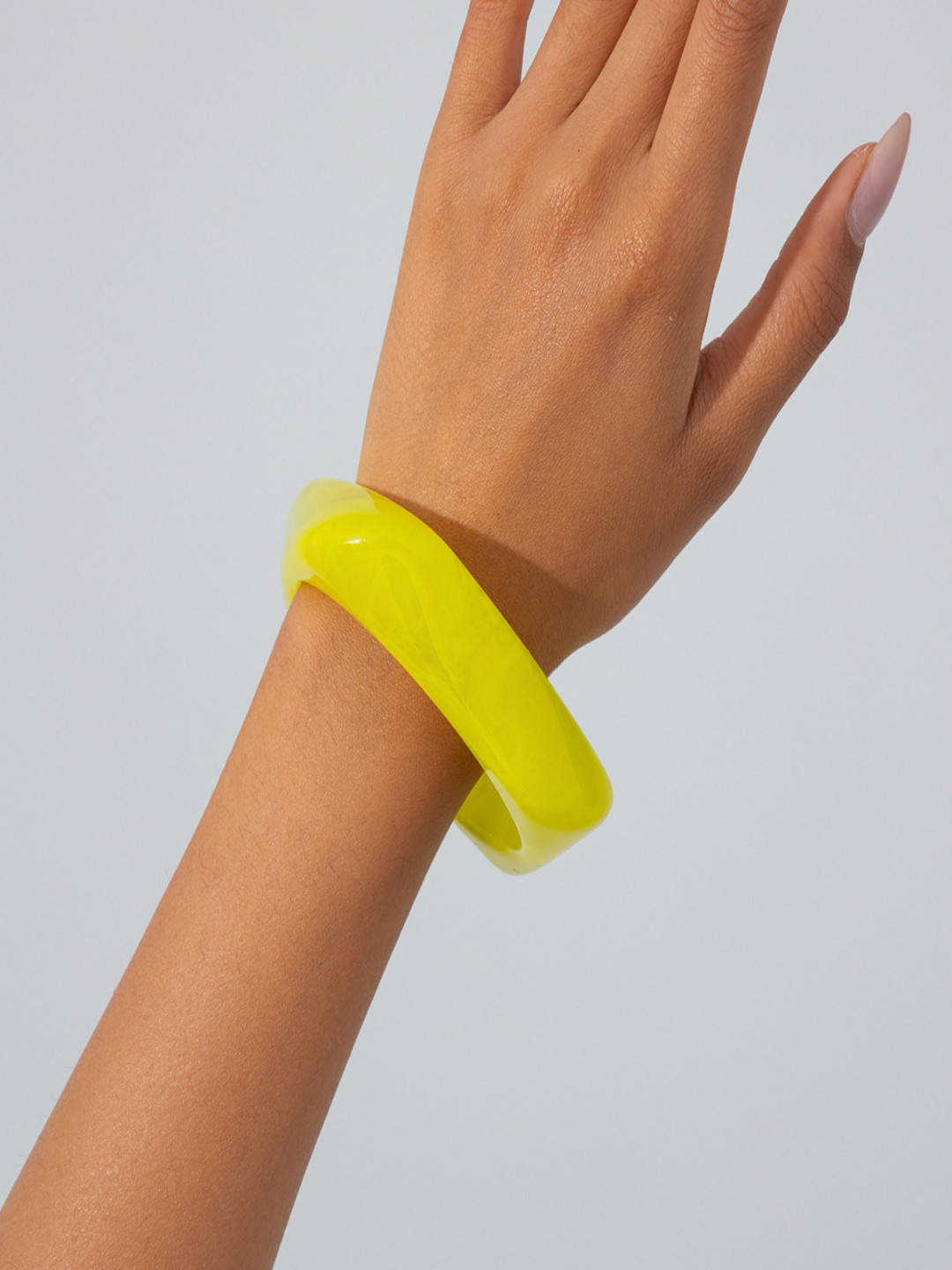 AQUASTREET Chunky Wide Edge Rounded Square Polygonal Yellow Acrylic Bangle