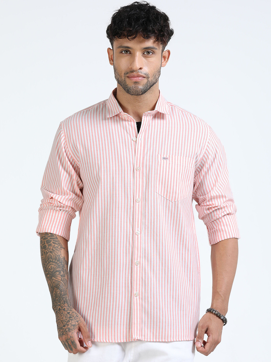 U.S. PITCHERS Men Regular Fit Vertical Striped Casual Shirt