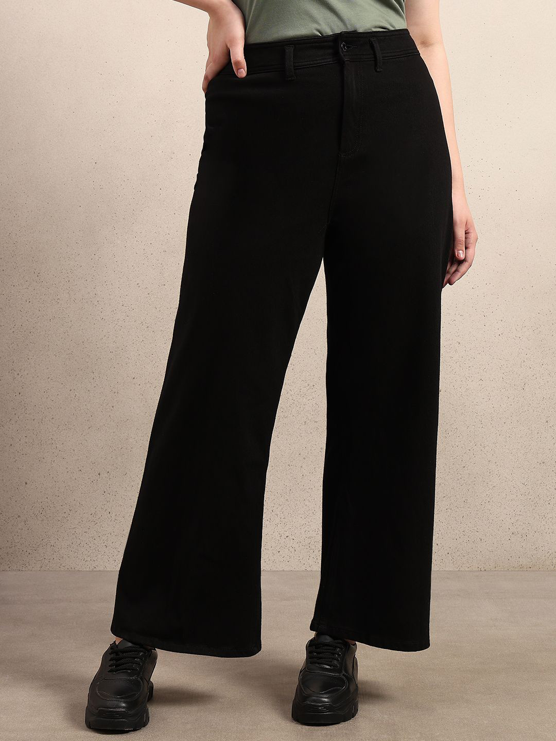 VERO MODA CURVE Women Wide Leg High-Rise No Fade Stretchable Regular Jeans