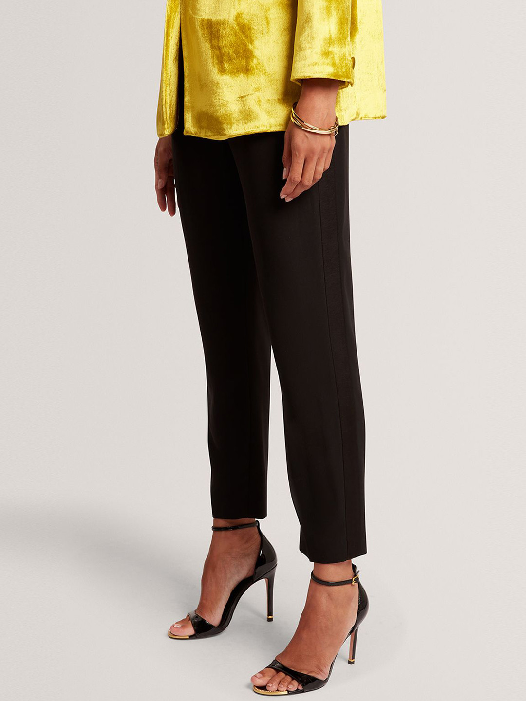 Ted Baker Women Mid Rise Ankle-Length Regular Fit Cotton Regular Trousers