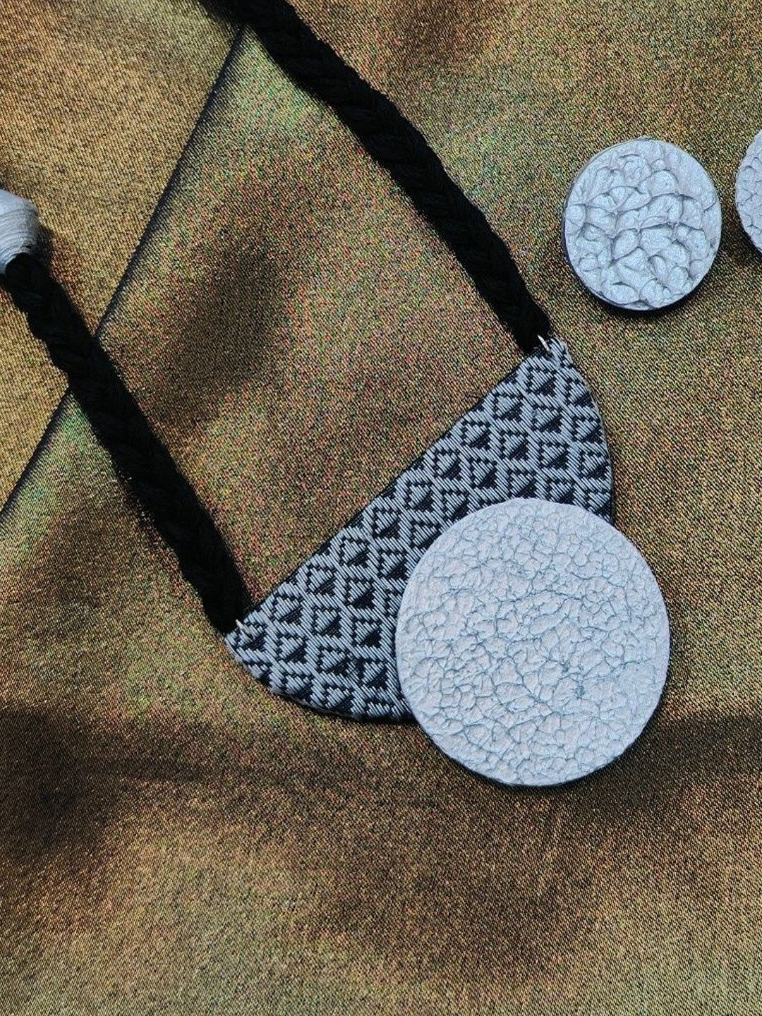 Laddki Beaded Jewellery Set