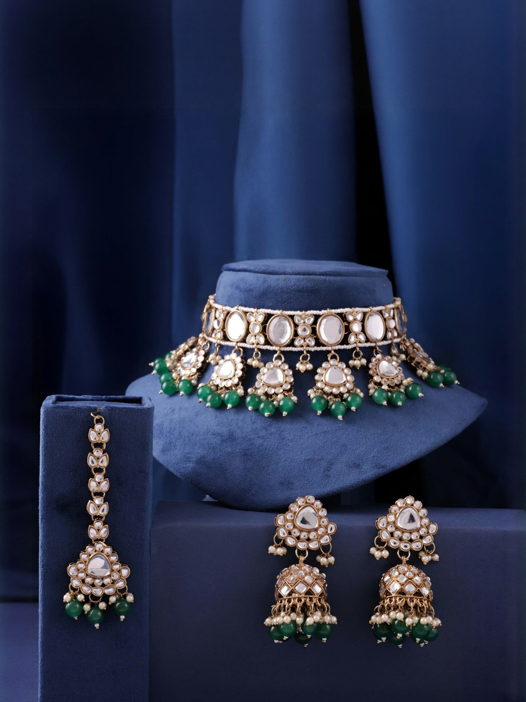 SHONA'S STYLE Brass-Plated Kundan Studded Necklace And Earrings With Manng Tika