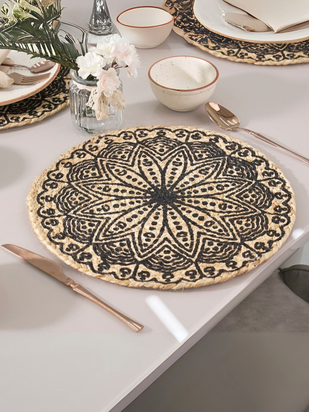 Royaloak 4-Pcs Black & Beige Printed Round Shape Table Jute Placemats