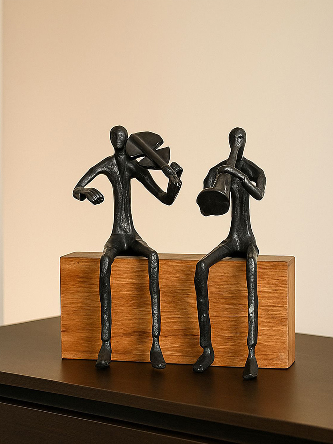 MARKET99 VON CASA Gold-Toned Black Sitting Scilpture- Dcor Object Figurine Showpiece