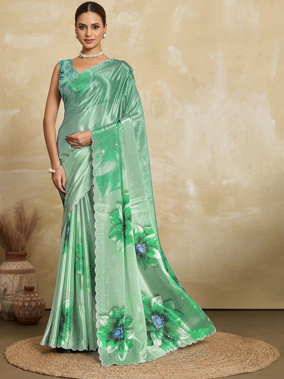 VASTRA-THE FACTORY STORE Floral Printed Scalop Border Saree