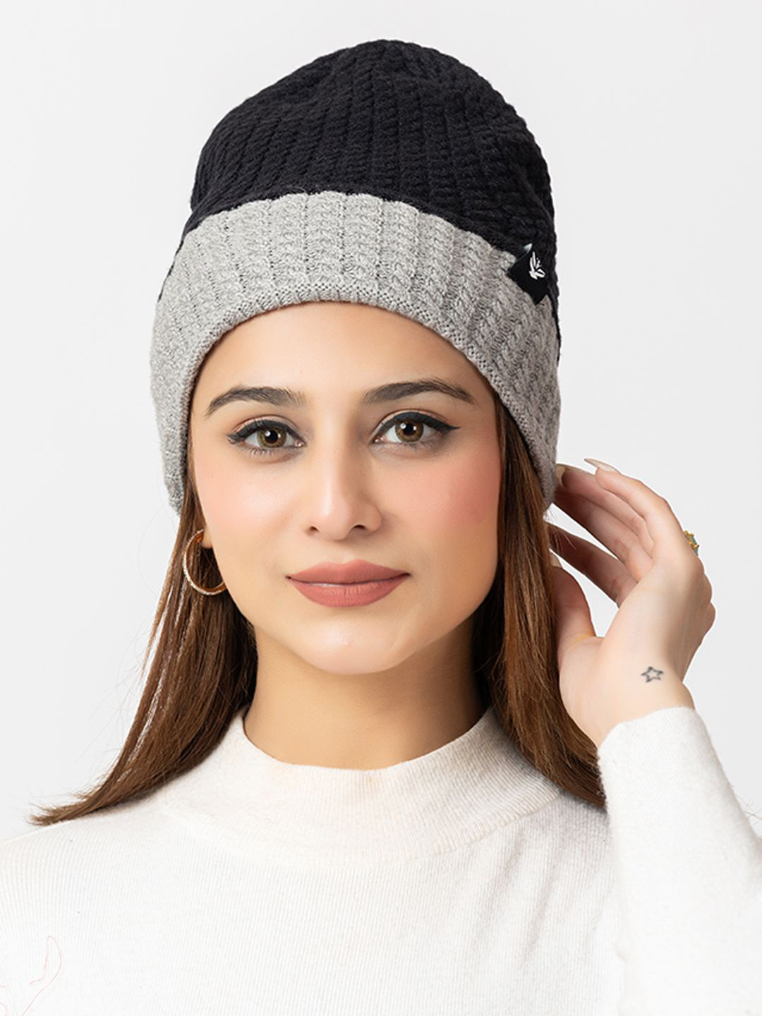 Amoldo Unisex Cap Stylish & Cozy Cold-Weather Essential Woollen Beanie