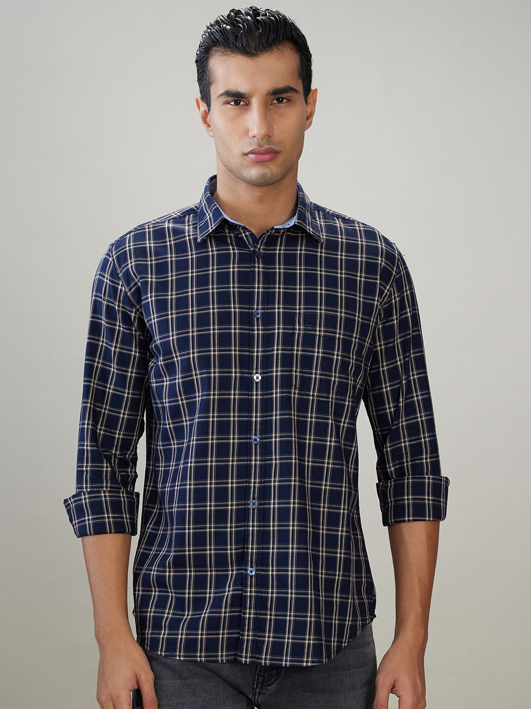 Parx Men Slim Fit Checked Spread Collar Cotton Casual Shirt