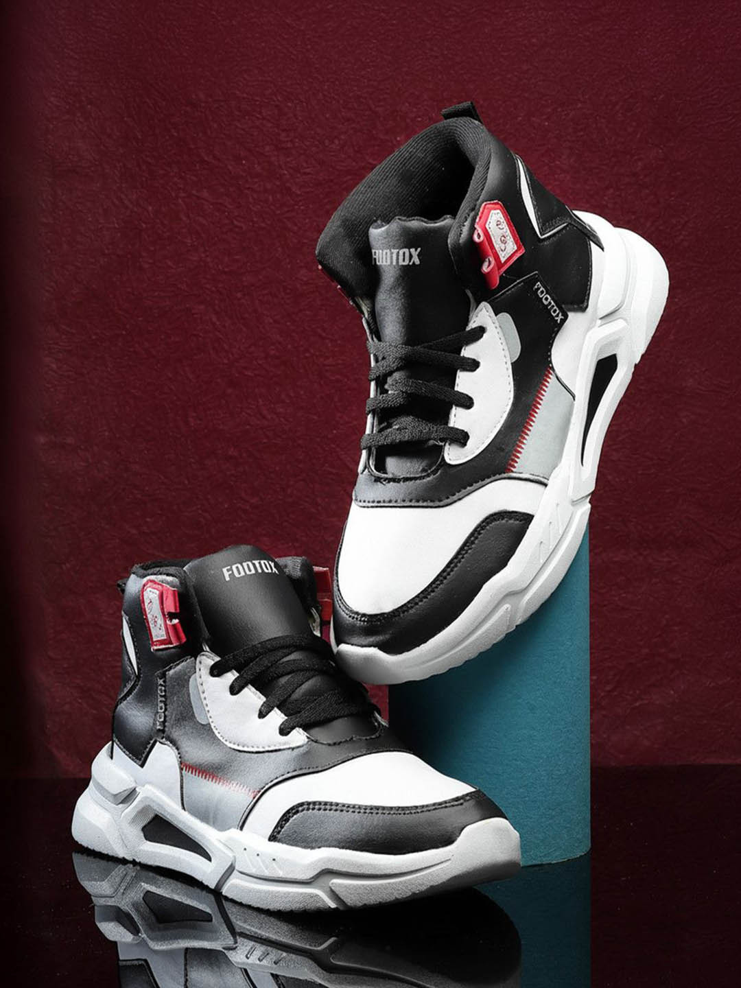 Footox Men Colourblocked Round Toe Sneakers