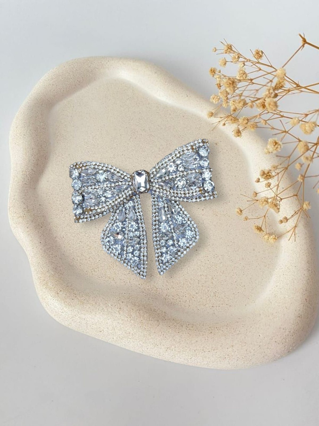 Trend By Kimaayra Women Bow Shaped Embellished Artificial Stones Hair Clip
