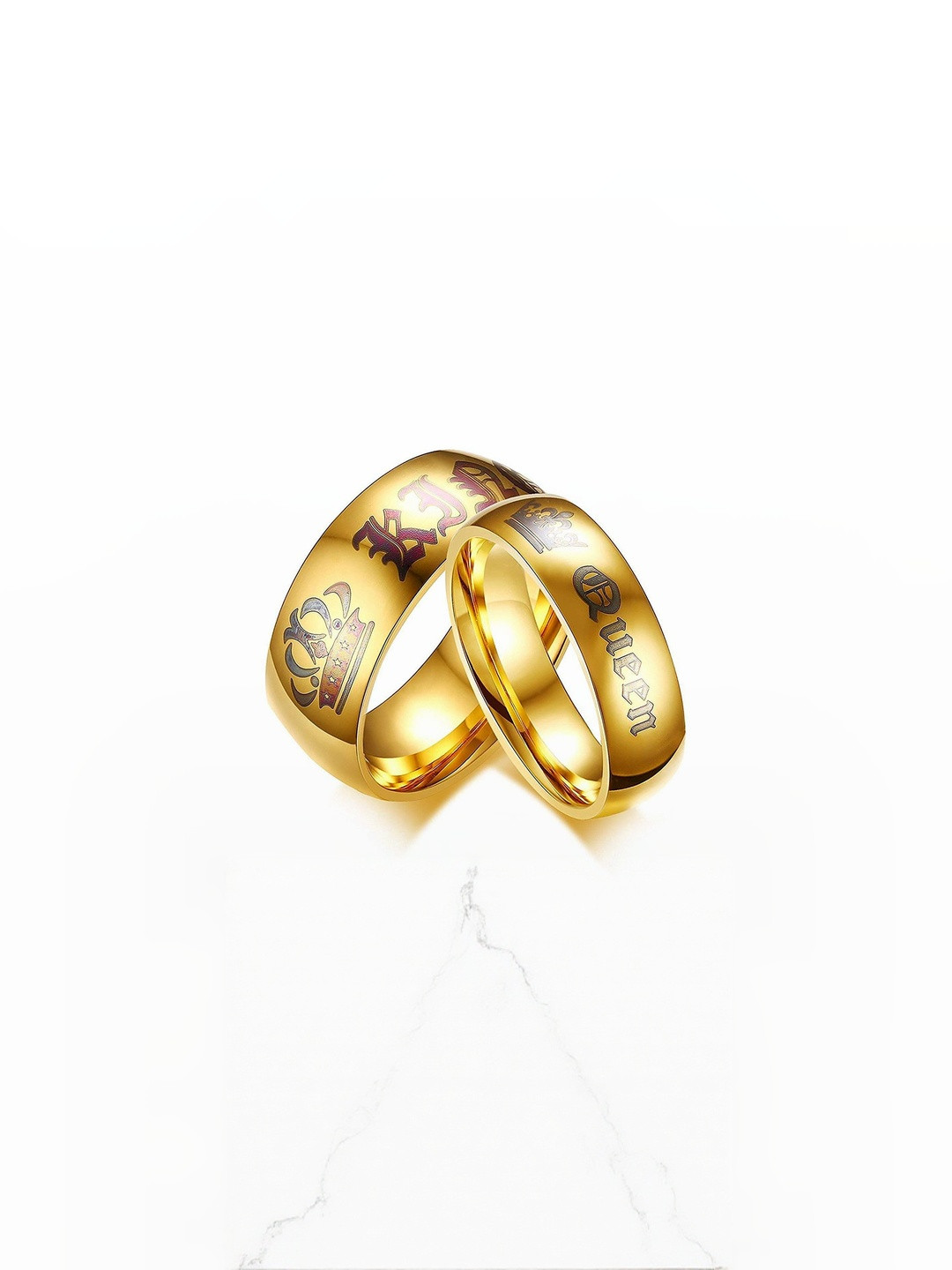 Moneekar Jewels Unisex Set of 2 Gold-Tone Stainless Steel King & Queen Couple Finger Rings