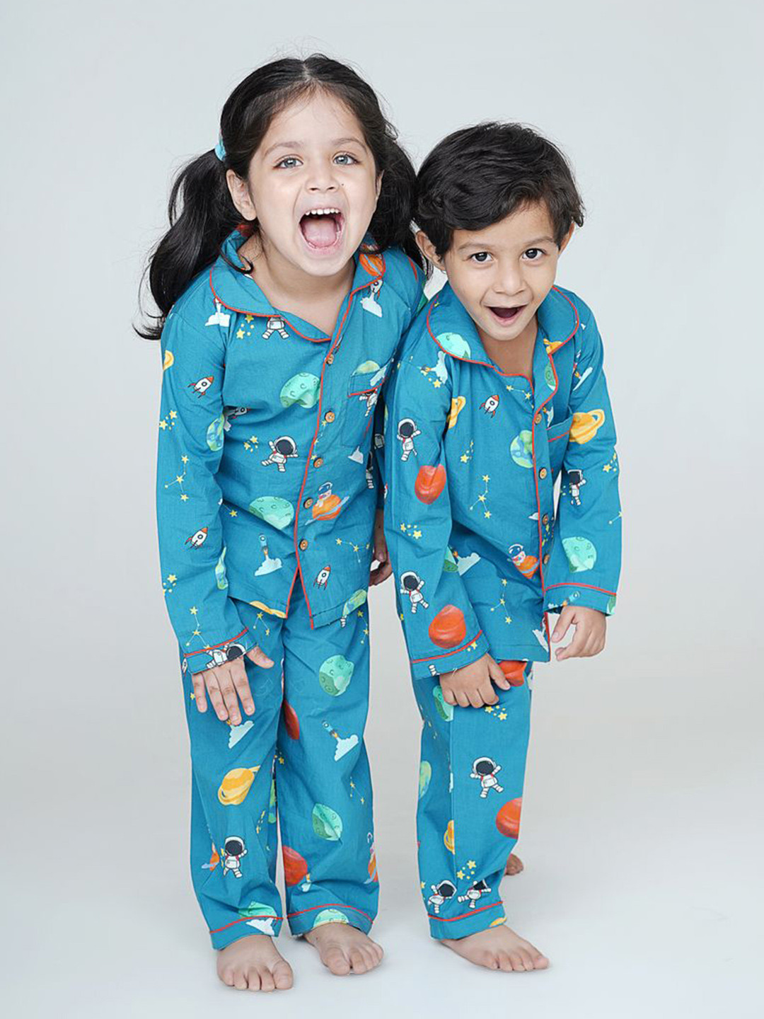 Tots n Weaves Kids Printed Pure Cotton Shirt With Pyjamas