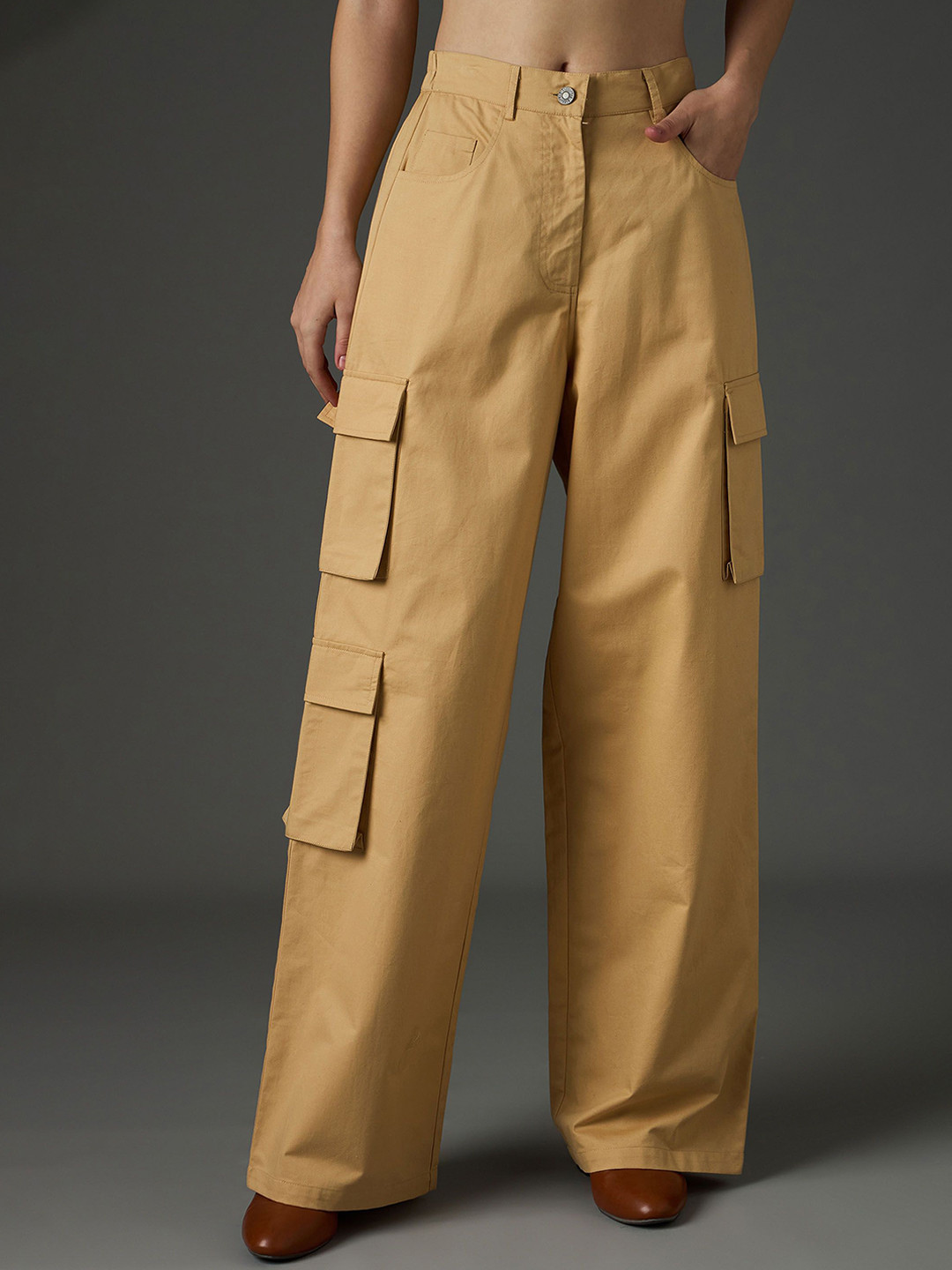 SASSAFRAS Women Twill Box Pocket Straight Fit High-Rise Coated Cargos Trousers