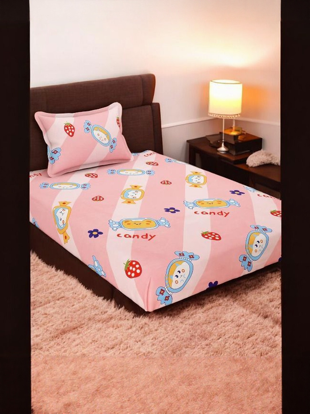 WELLNEST Pink & Blue Graphic 180 TC Single Bedsheet with 2 Pillow Covers