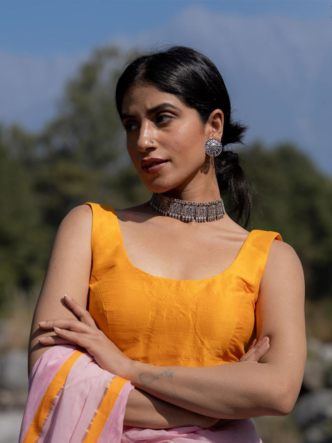 Suta Women U-Neck Sleeveless Saree Blouse