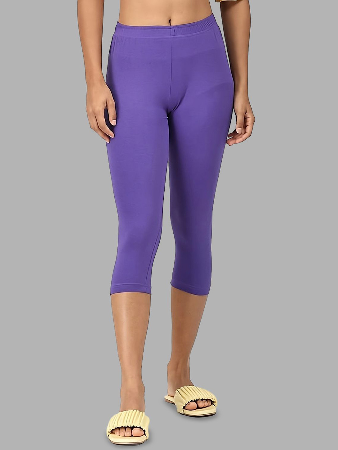 ZAYANQA Women Solid Slim Fit Three-Fourth Length Stretchable Cotton Lavender Capri Legging